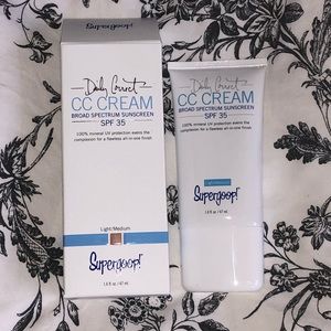 NWT Supergoop daily correct cc cream light/medium